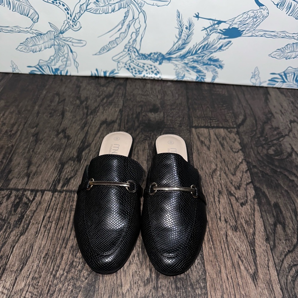 Black Textured Loafers with Gold Accent